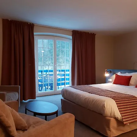 Hotel Aux Truites Bleues 3*
